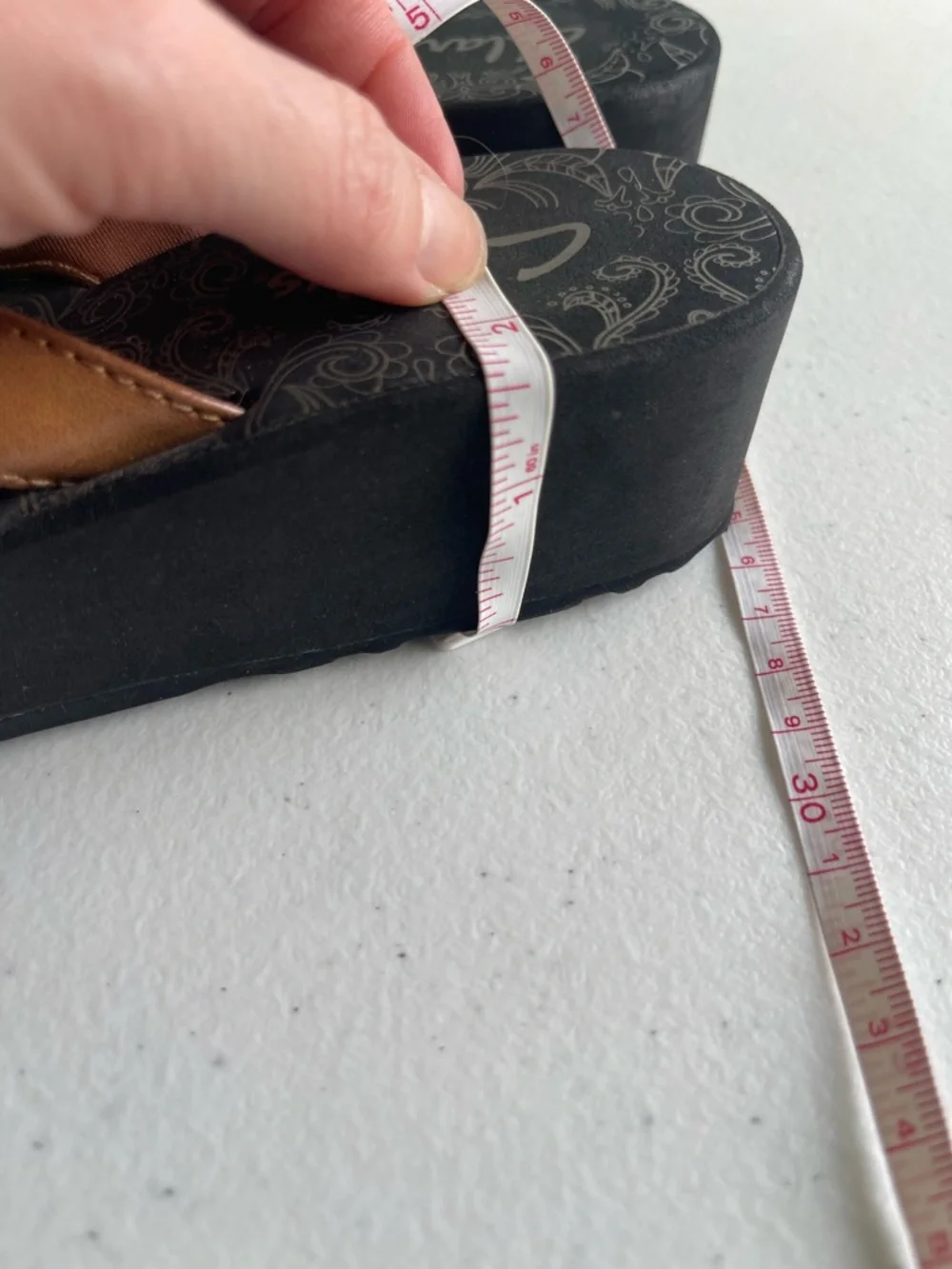 Clarks Size 5 Brown Floral Wedge Sandals Thong Comfort Shoes - Picture 8 of 10